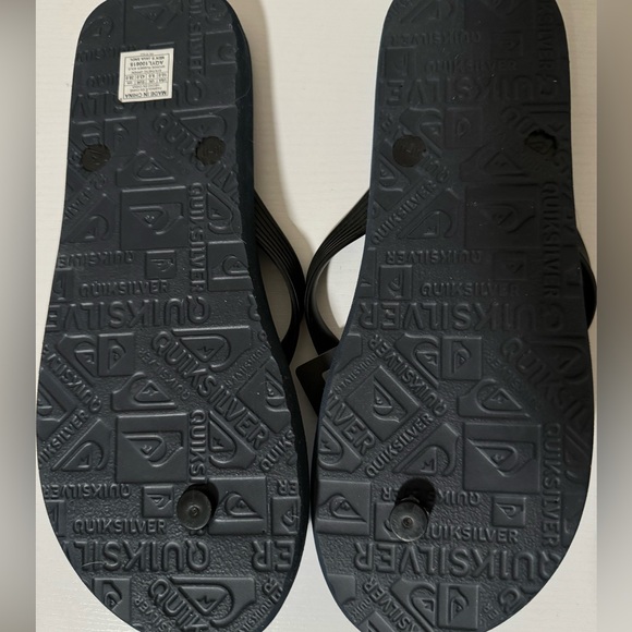 Quicksilver Flip flops.  Men’s size 10, NWT - Picture 3 of 4
